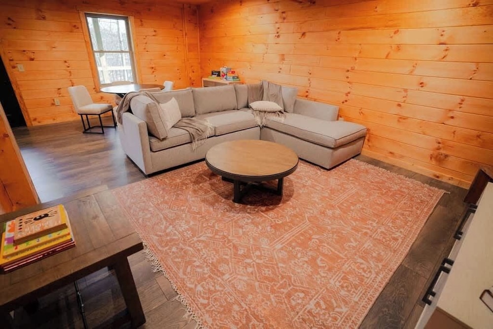 Memories at Hillside A Modern Cabin Hocking Hills