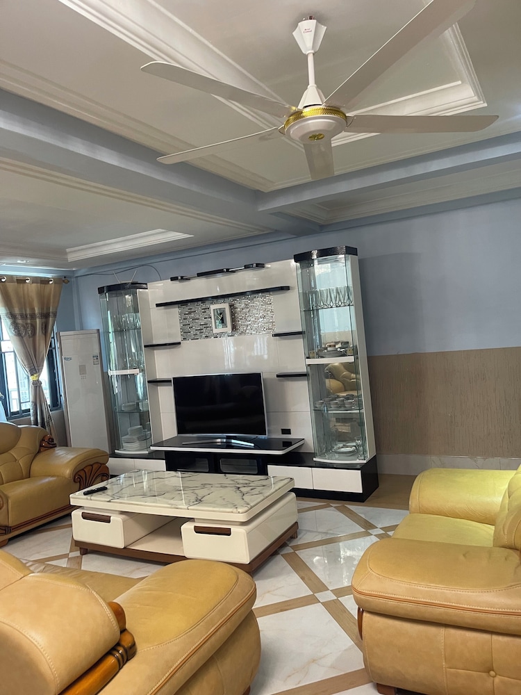 CRL Apartment 2, photo 20