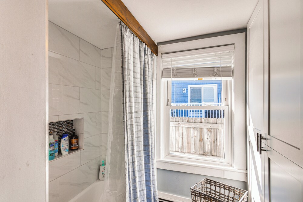 Walk to Beach: Water-view Abode in Portsmouth!