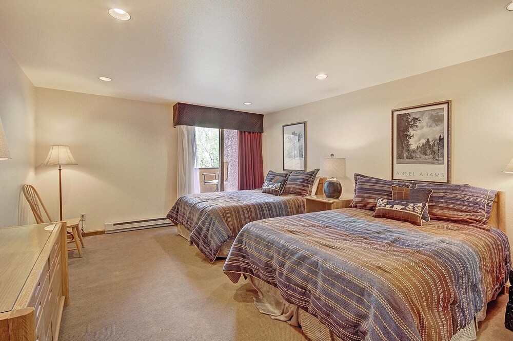 CM336 and CM337 Copper Mtn Inn by RedAwning