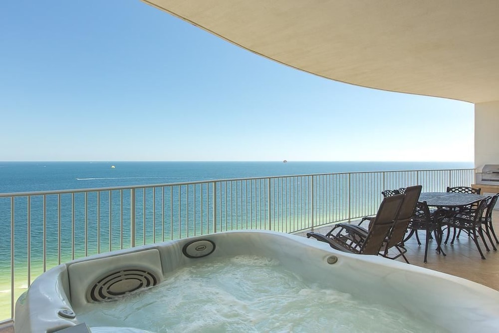 Turquoise Place Unit 1806D