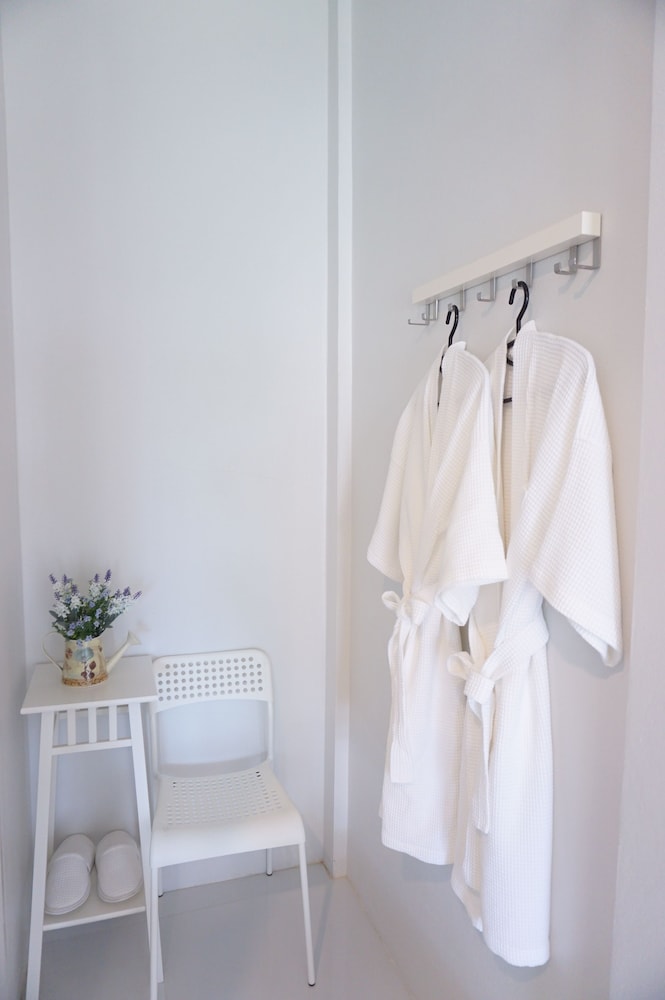 The White Village Ranong Resort