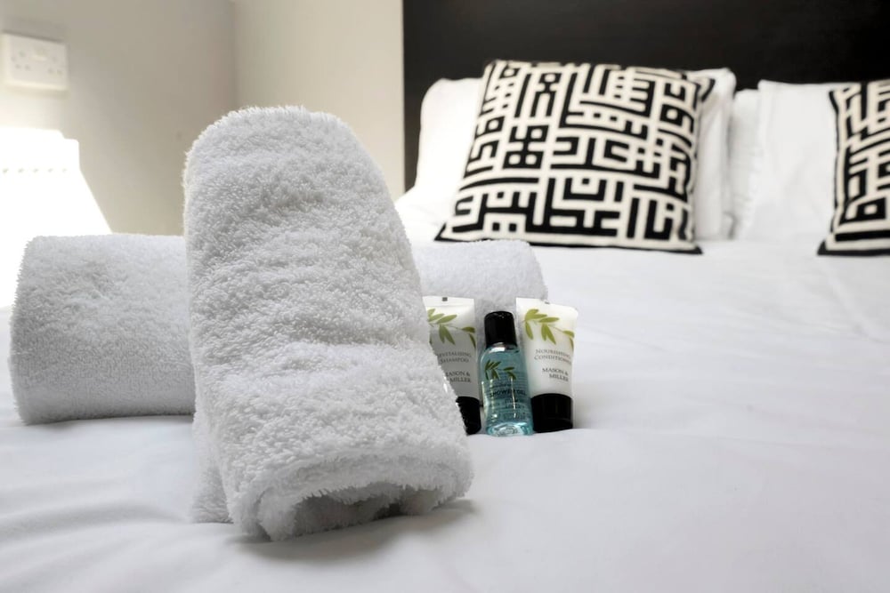 Luxury Penthouse Suite - Swansea Central - Beach
