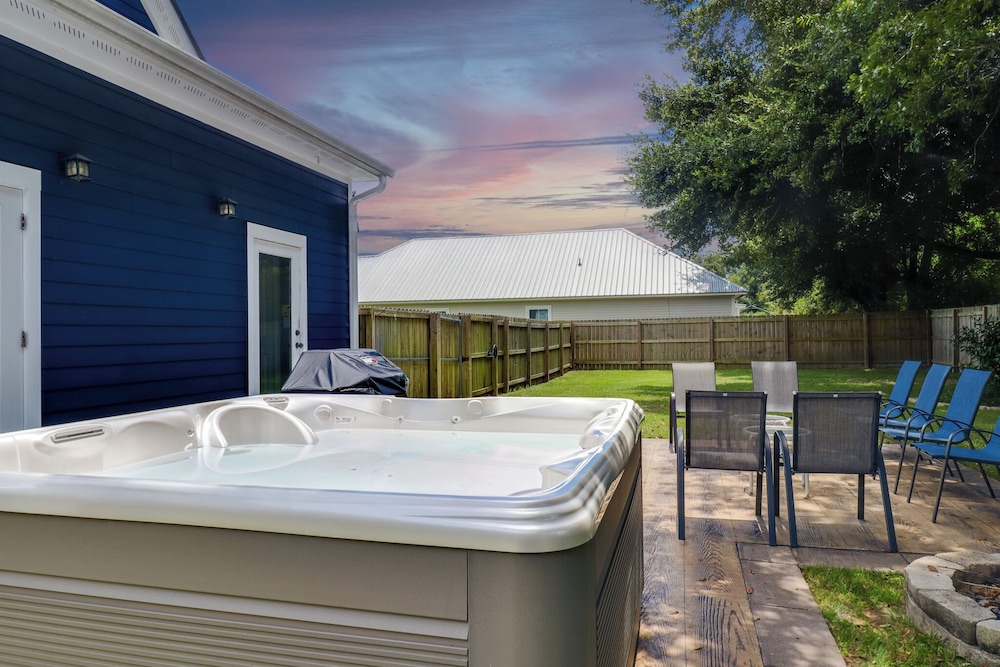 Cottage at Bella Vista by Southern Vacation Rentals
