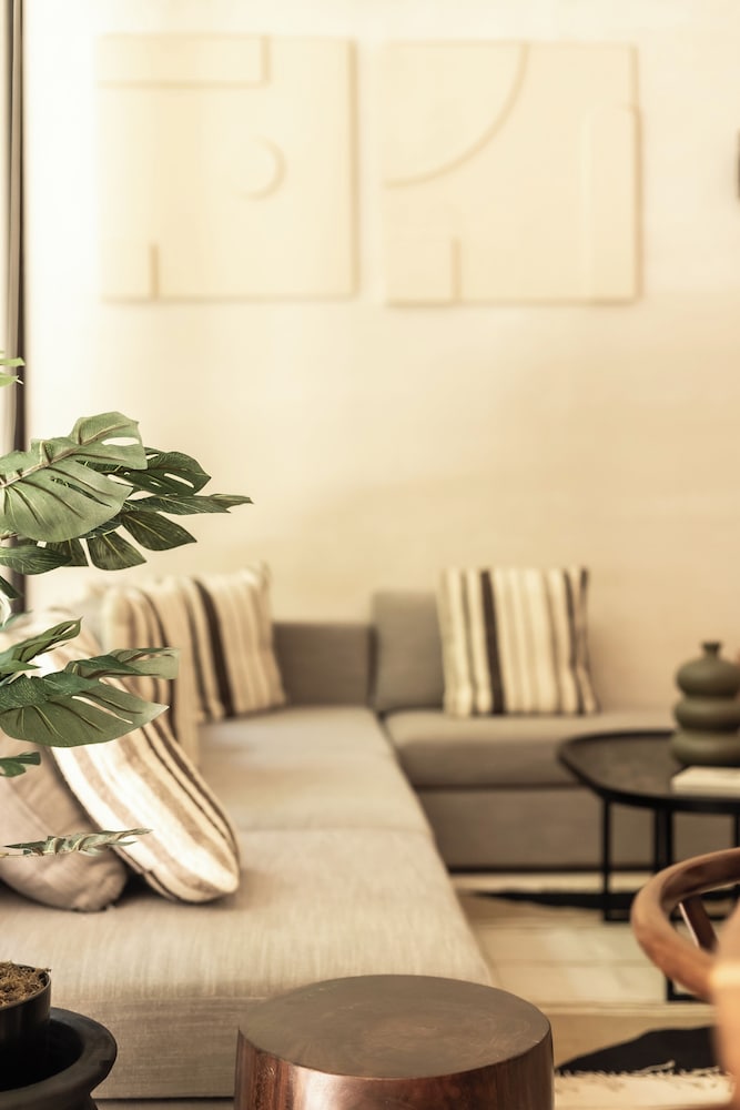 BT Homes - Zama Boho