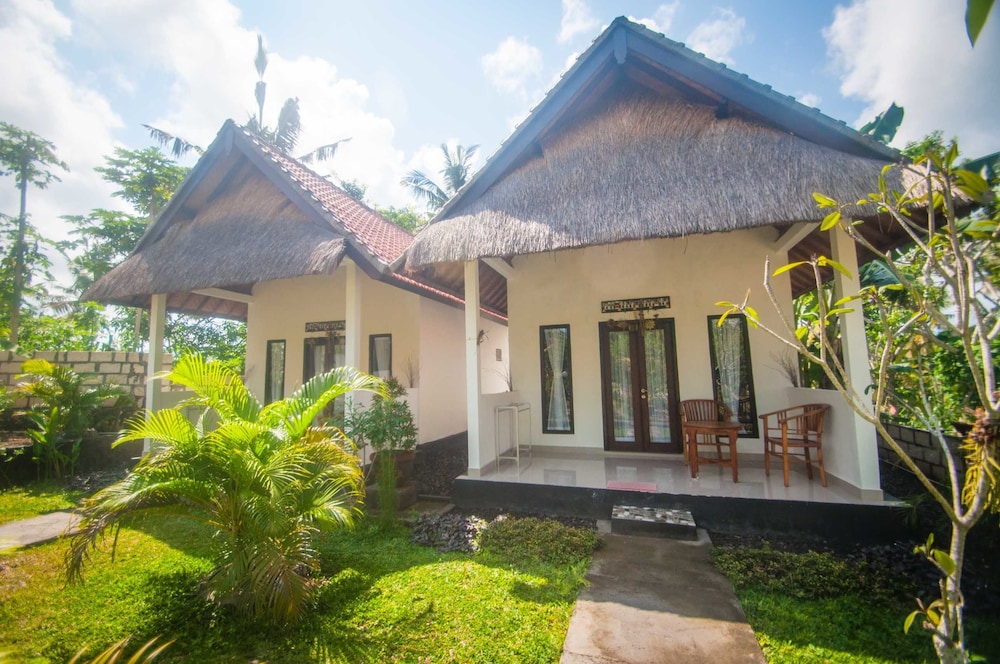 Japa Bungalow view 4