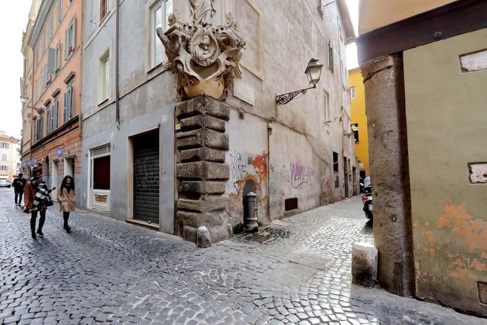 Pellegrino - WR Apartments