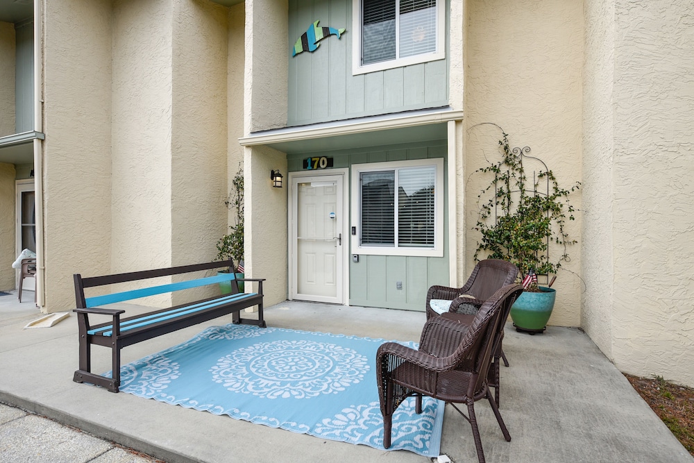 Gulf Highlands by Book That Condo