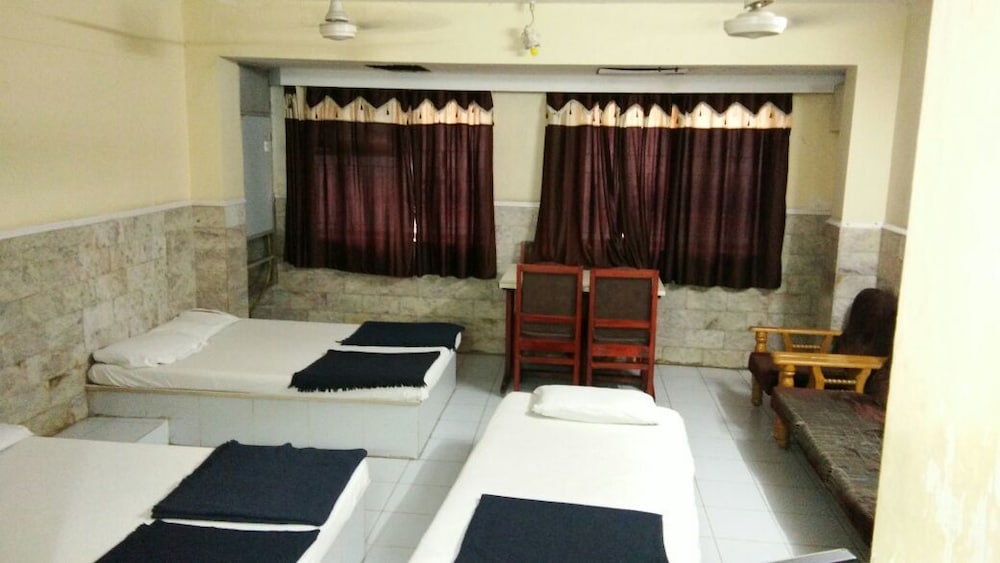 Hotel Meera
