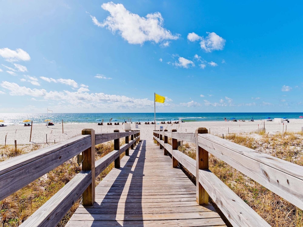 Escapes to the Shores #704 by Southern Vacation Rentals view 4