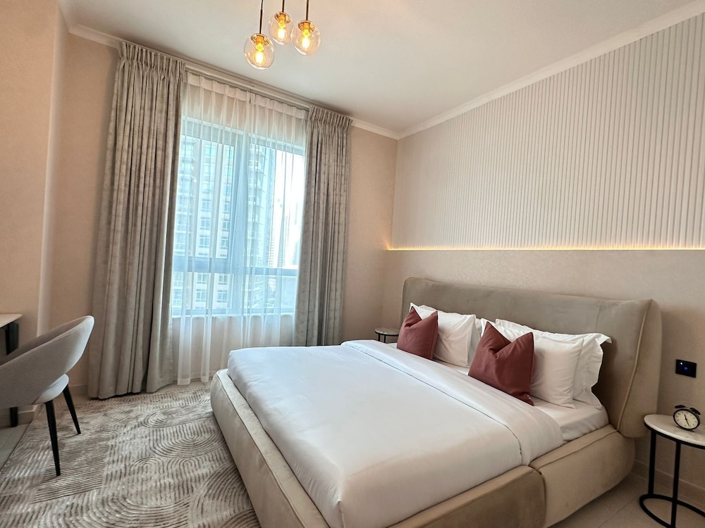 Durrani Homes – Minimal Luxe 3BR with Burj Khalifa and Fountain View (third room without partition)