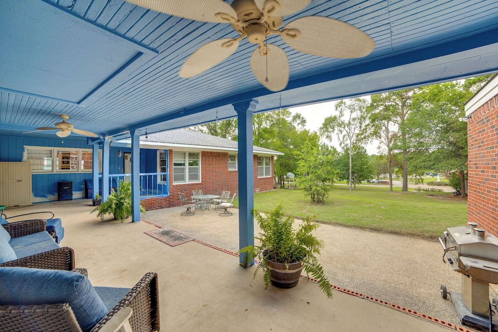 10 Mi to Lake Palestine: South Tyler Location!