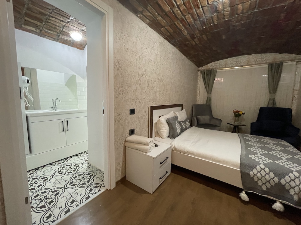 Moda Suit - Image 77