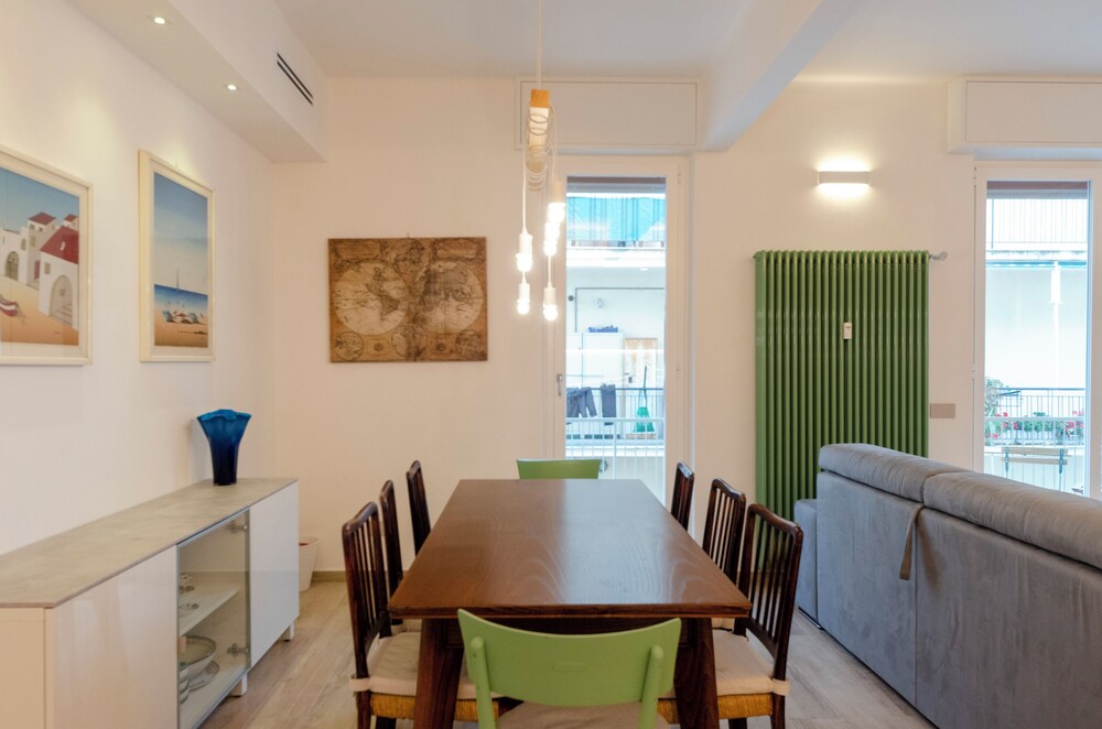 Spacious flat with Balcony