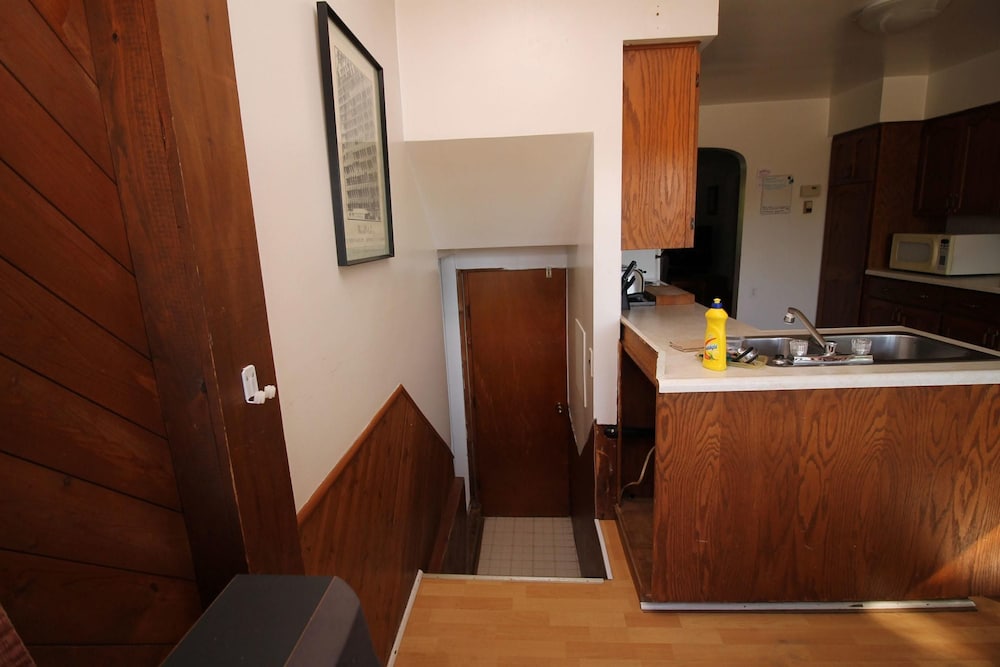 3 Bdrm Country Cottage - Main House - Rosewood Cottages