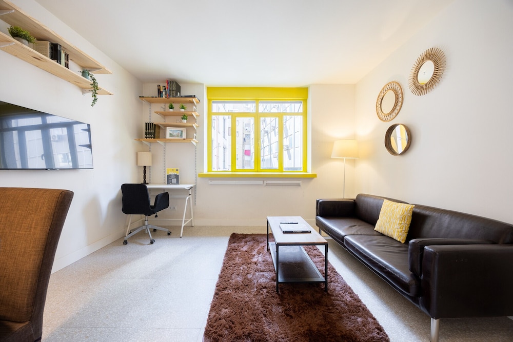 Mostenses in Madrid With 1 Bedrooms and 1 Bathrooms