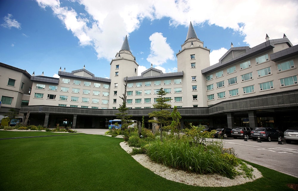 Hotel High1 Palace Hotel & CC - Image 1