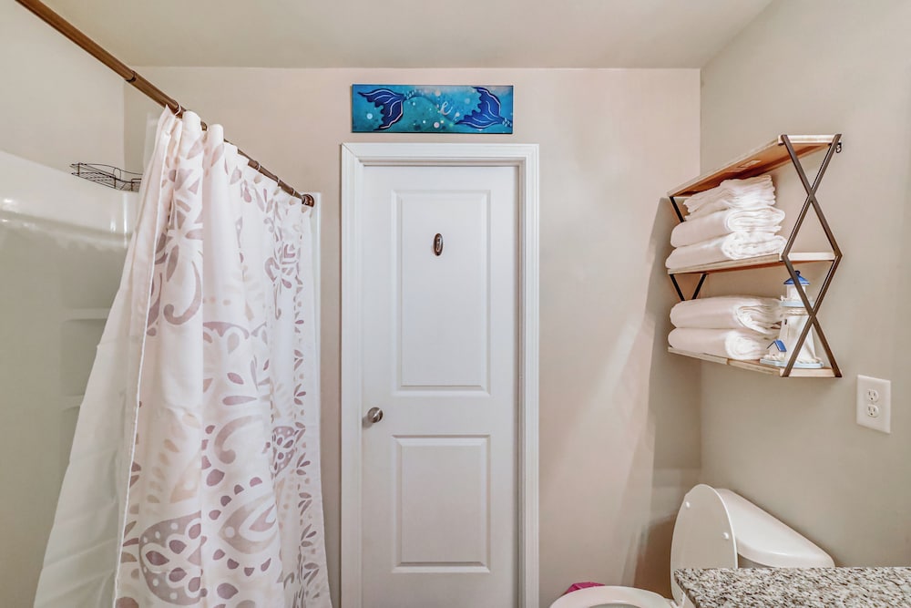 5 Mi to Amerson River Park: Family-friendly Home