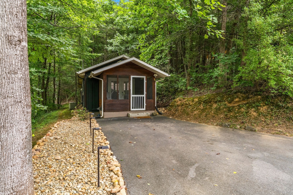 Oasis Tennessee