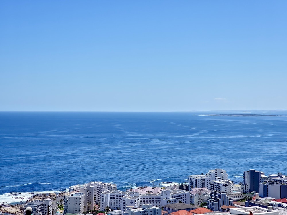Ocean Villa - Ultra Luxury Villa in Bantry Bay