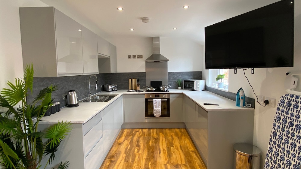 De Parys Serviced Flat in Bedford 4 Live