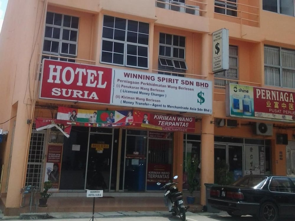 Hotel Suria - Image 1