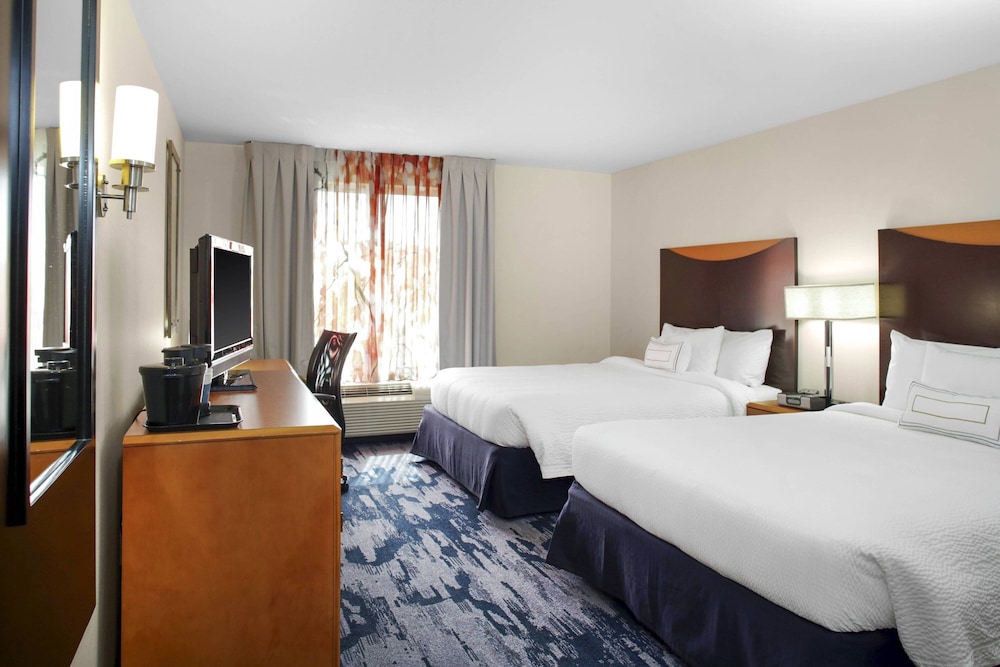 Milledgeville Vacations - Fairfield Inn  Suites Milledgeville - Property Image 21