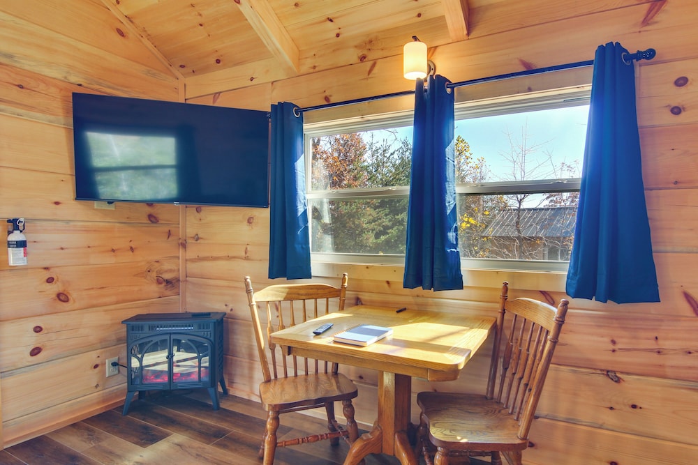 Sweet Thang: Romantic Blue Ridge Mtns Getaway