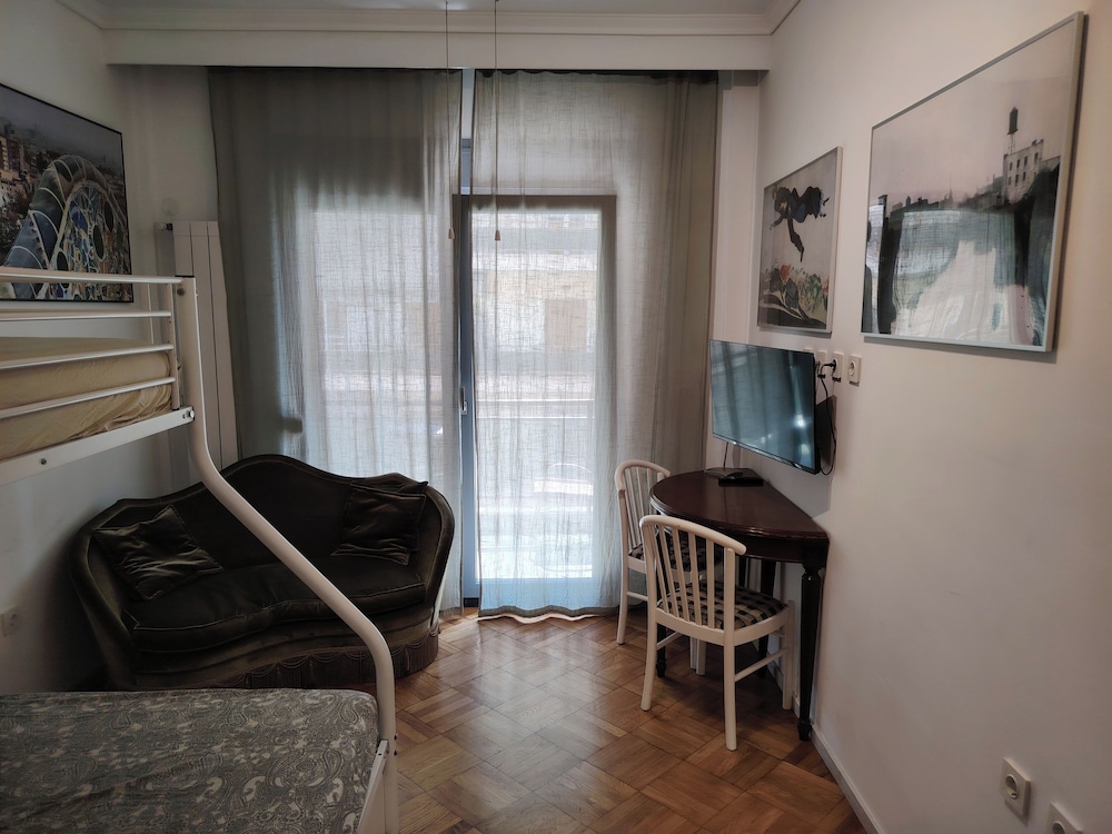 Olgas Luxury Apartment With 4 Bedrooms
