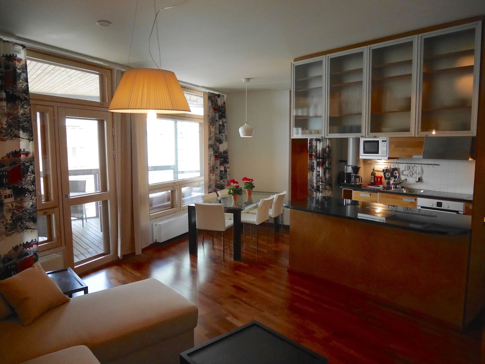 2ndhomes Lux Kamppi Center Apt w Sauna