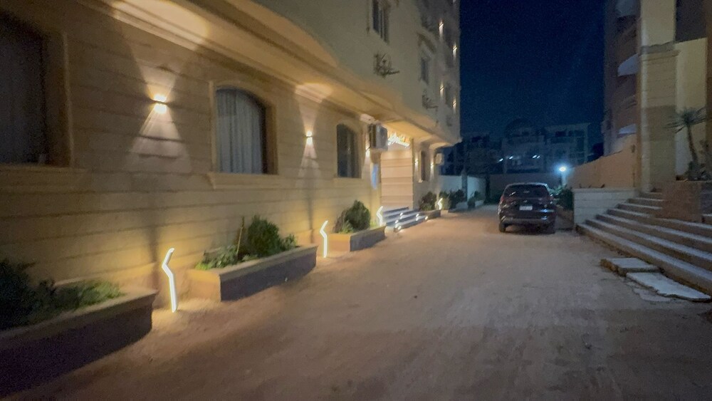 Three Pyramids Boutique Hotel