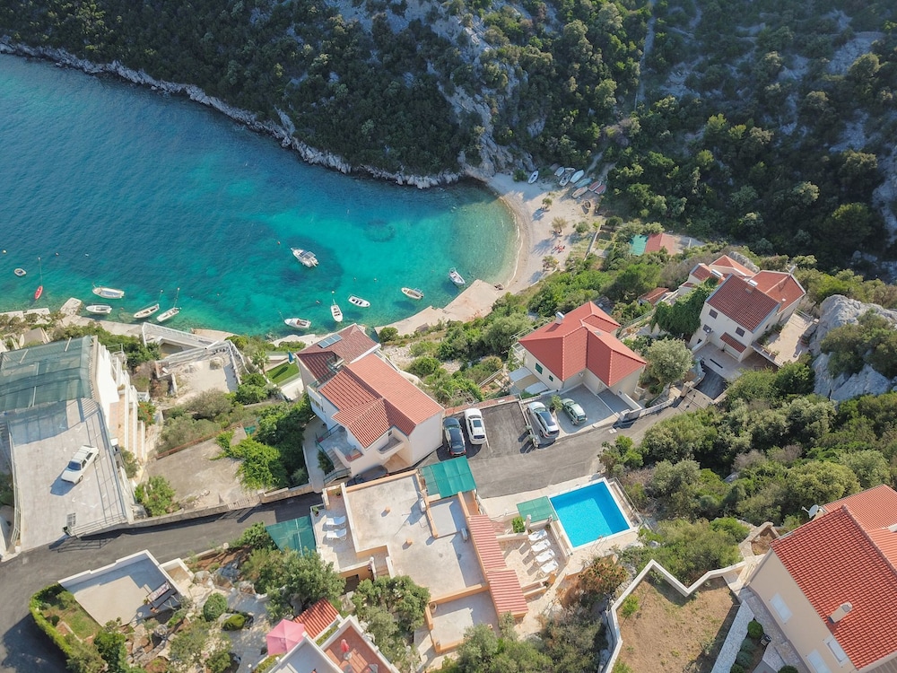 Sretan - A1-rogač en Marina