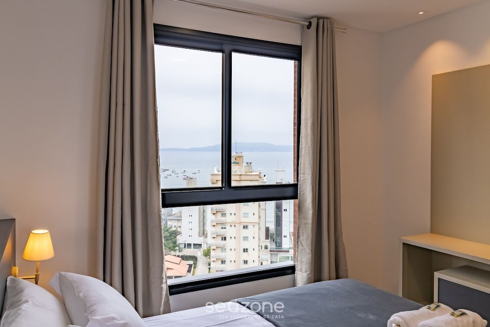 MHF II Apts Variados em Prédio com Vista para o Mar em Itapema