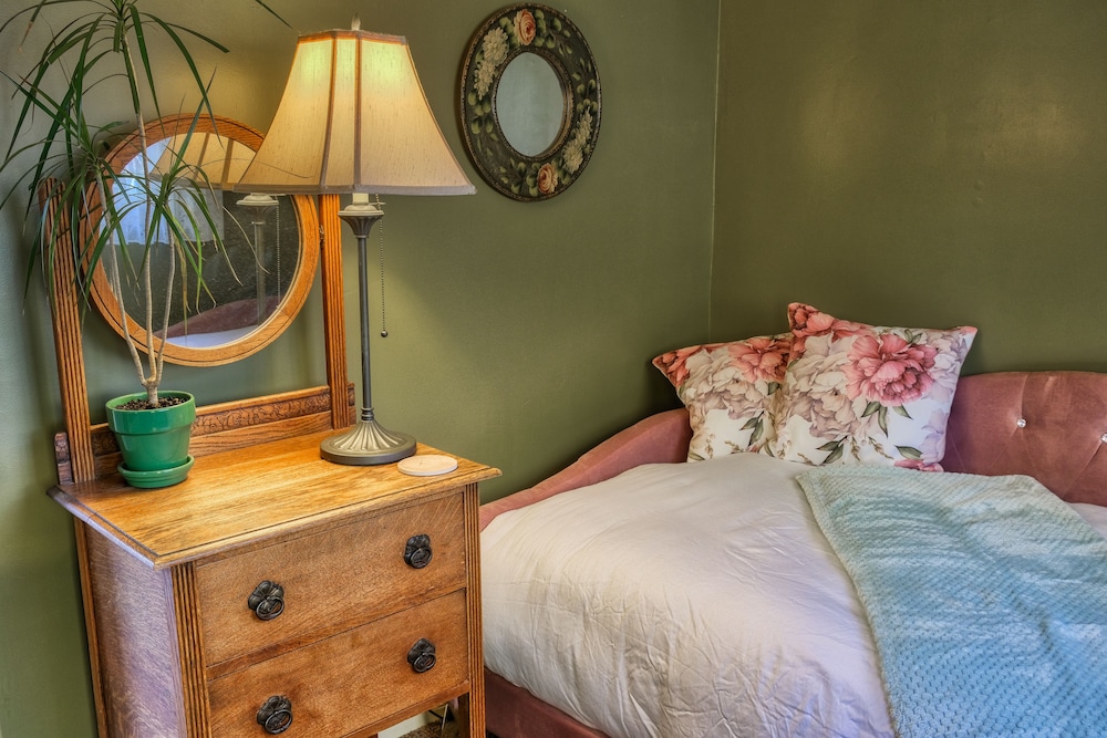 Ashland Vacations - Country Willows Inn and Estate - Property Image 28