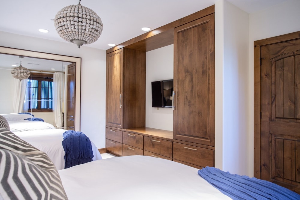 Stag Lodge at Deer Valley Resort - Seven Bedroom Residence with Spa #35 7 Condo