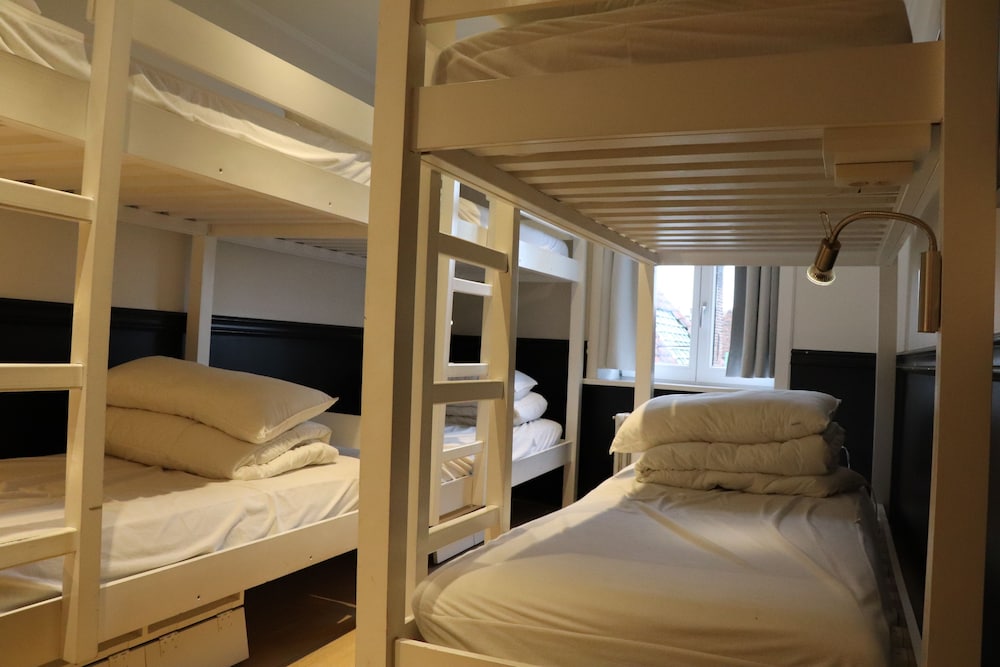Bruges Vacations - Hostel Lybeer - Property Image 7