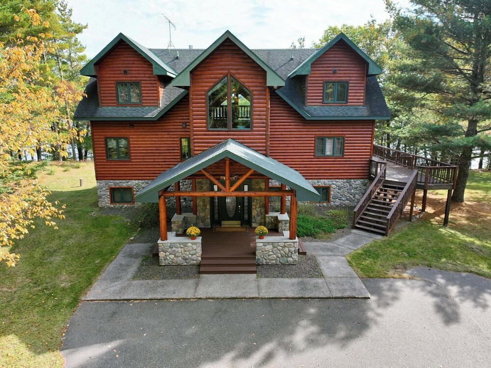 Majestic Moose Lodge