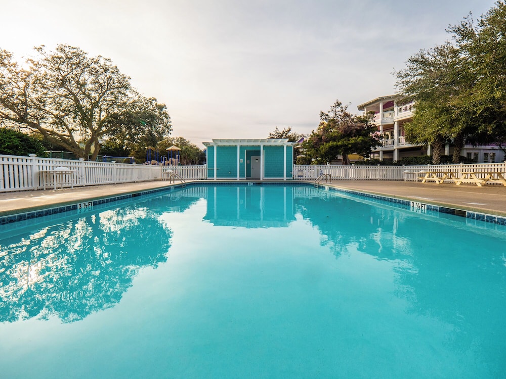 1 Pleasure Island Kure by Carolina Retreats
