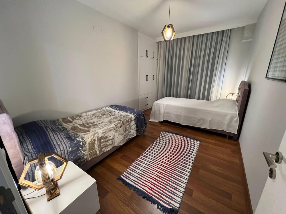 Apartment With Balcony in Seferihisar view 4
