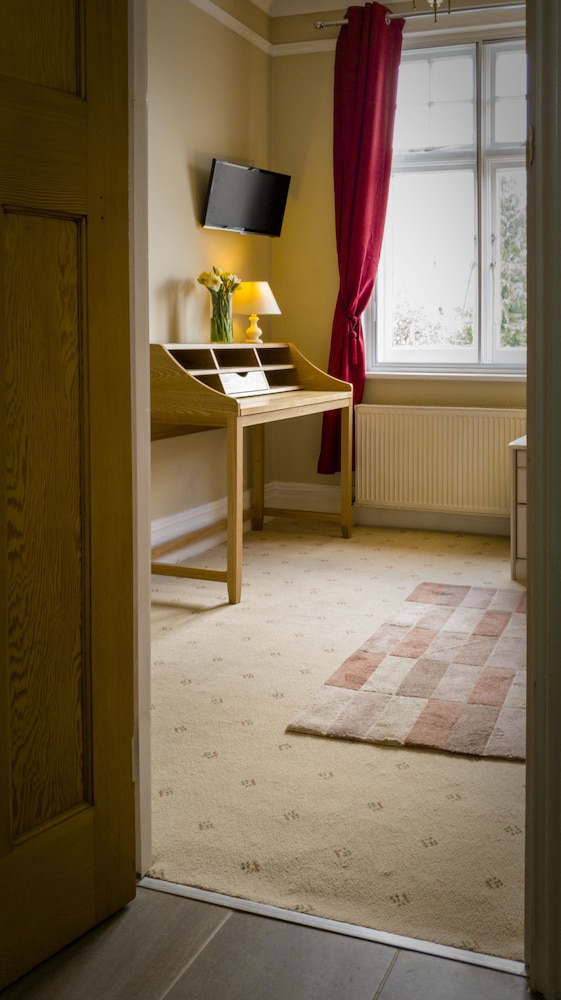 Sandfield Guest House