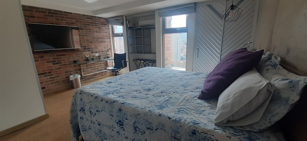 Luxury Laureles LA 70-Medellin Stunner