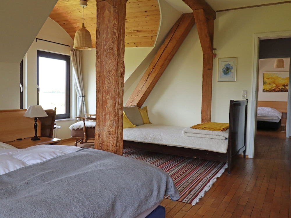 Ferienwohnung Parkblick mit 3 Schlafzimmern view 2