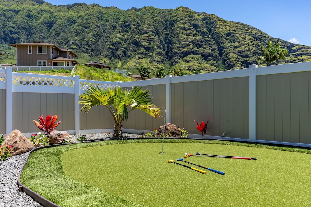 @ML Ocean View, Golf, Gazebo and Bbq, we Have All!