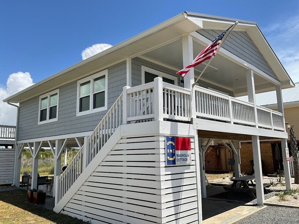 Magnolia Cottage - 3 Br Home