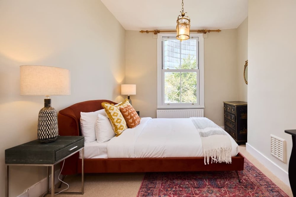 The Earl's Court Hideout - Lovely 4bdr House With Garden