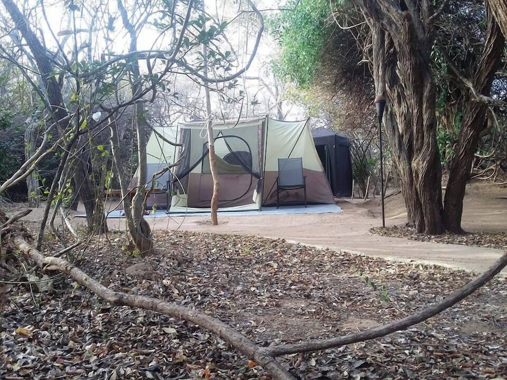 Podi Hoona Yala Safari Camp