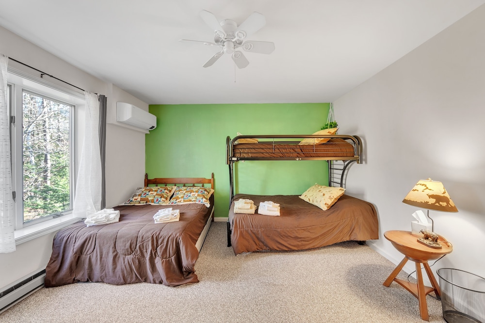 Uncas 16n - Spacious & Scenic Townhome 2 Bedroom Townhouse by The Summit at Gore Mountain