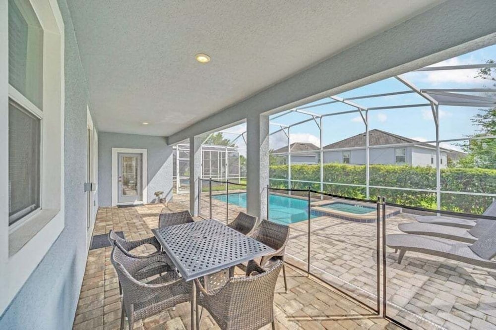 Lots Of Space Pool, Spa Champions Gate Home! 6 Bedroom Villa