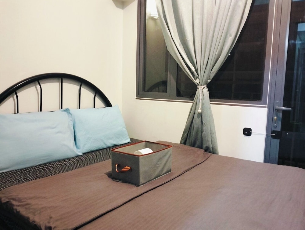 Mall of Asia - Cheap Accommodations