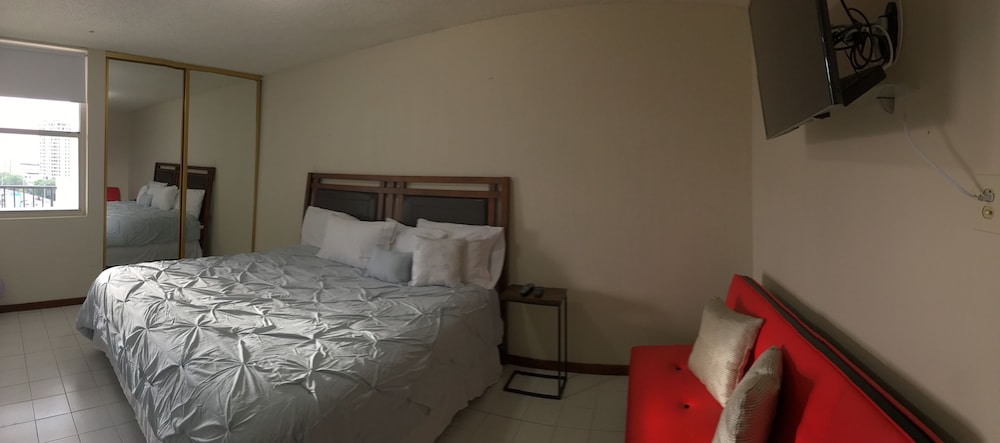 Delmonico PH Apartment